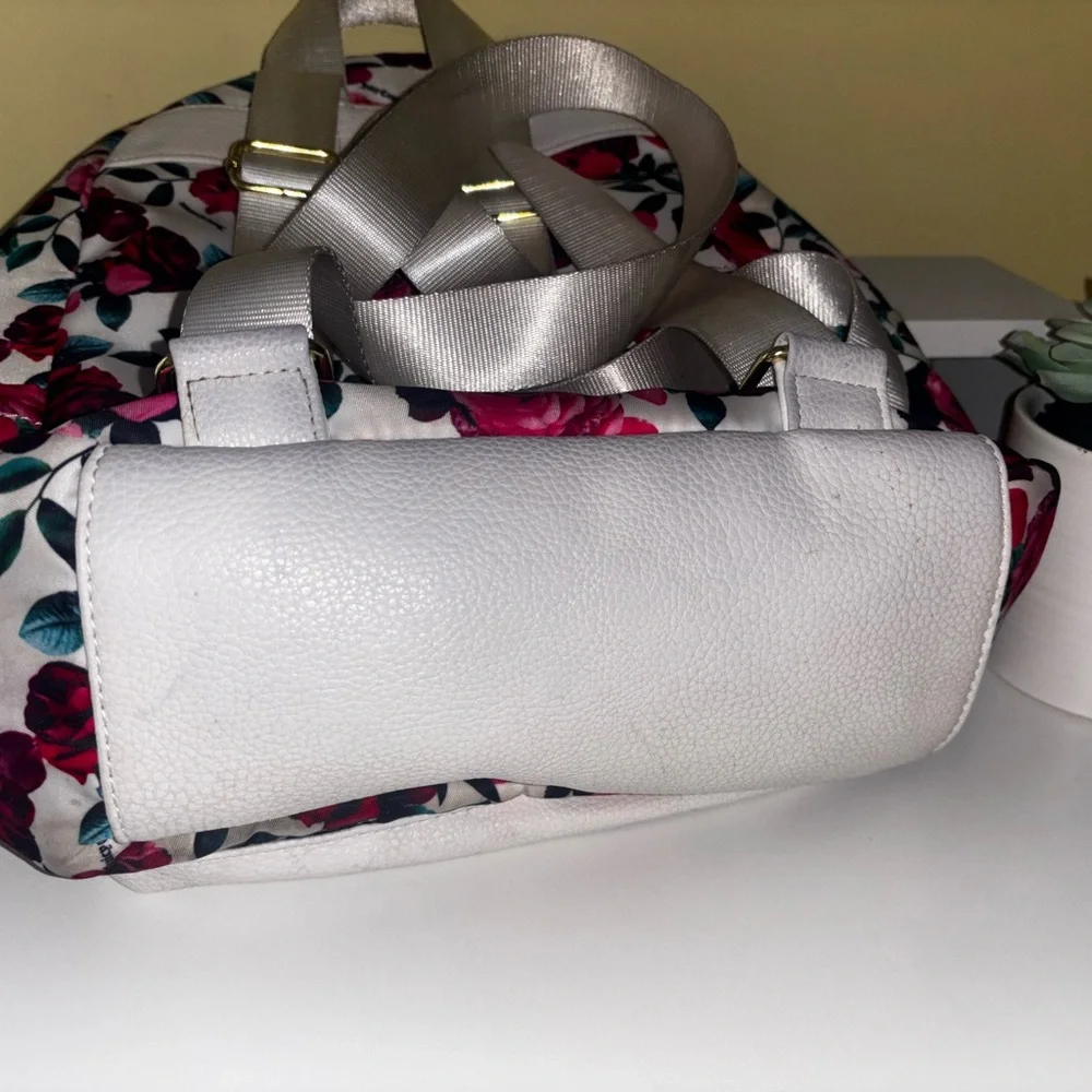 Juicy Couture Rose Pink Red White Backpack Floral  Zipper Whimsy Bookbag Y2K